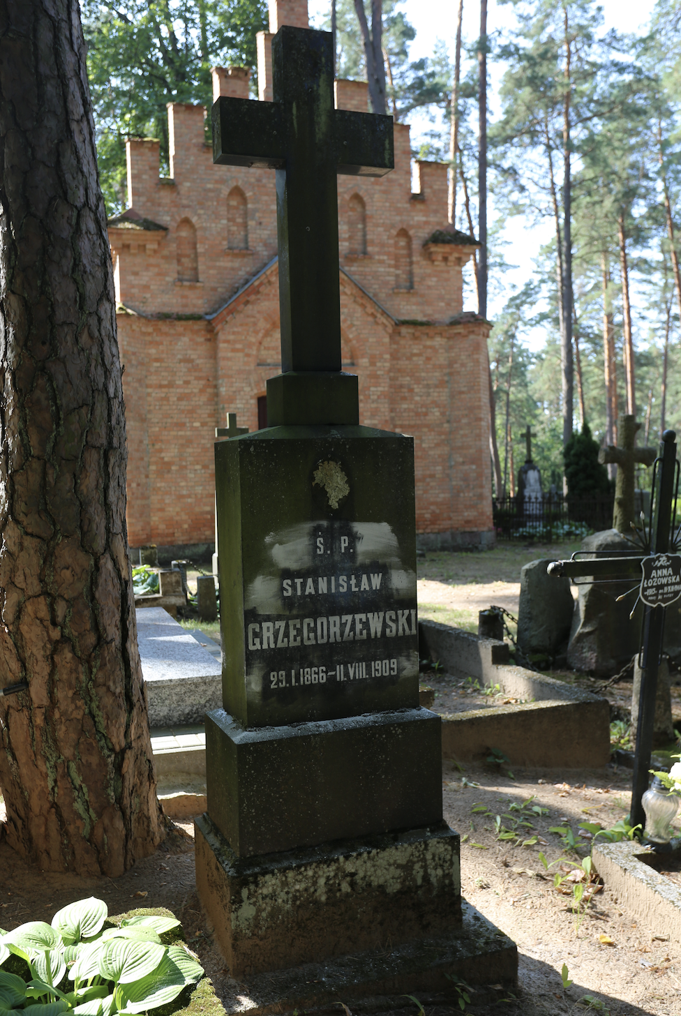 Fotografia przedstawiająca Nagrobek Stanisława Grzegorzewskiego