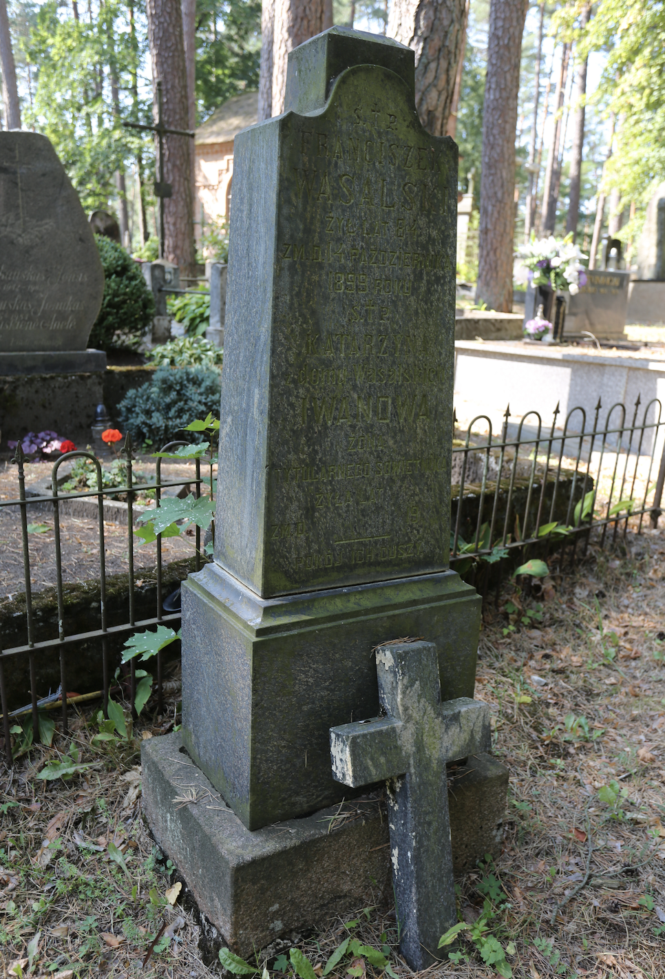 Fotografia przedstawiająca Tombstone of František Vasalský and Katharina Ivanová