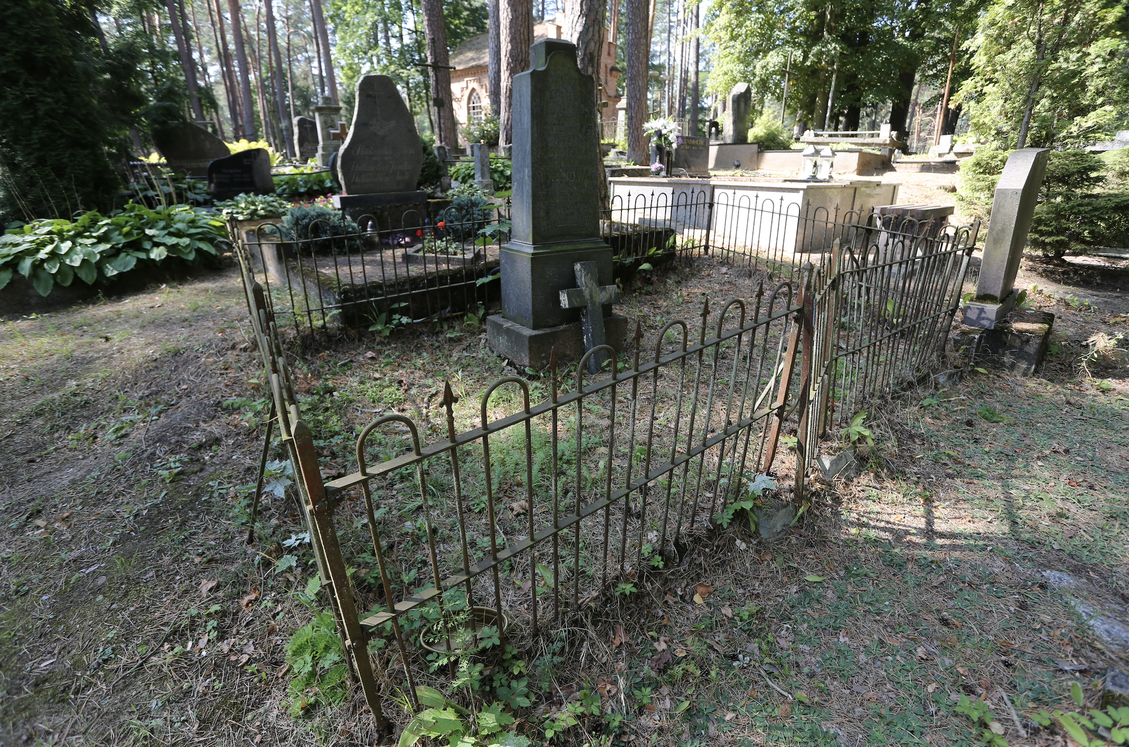 Fotografia przedstawiająca Tombstone of František Vasalský and Katharina Ivanová