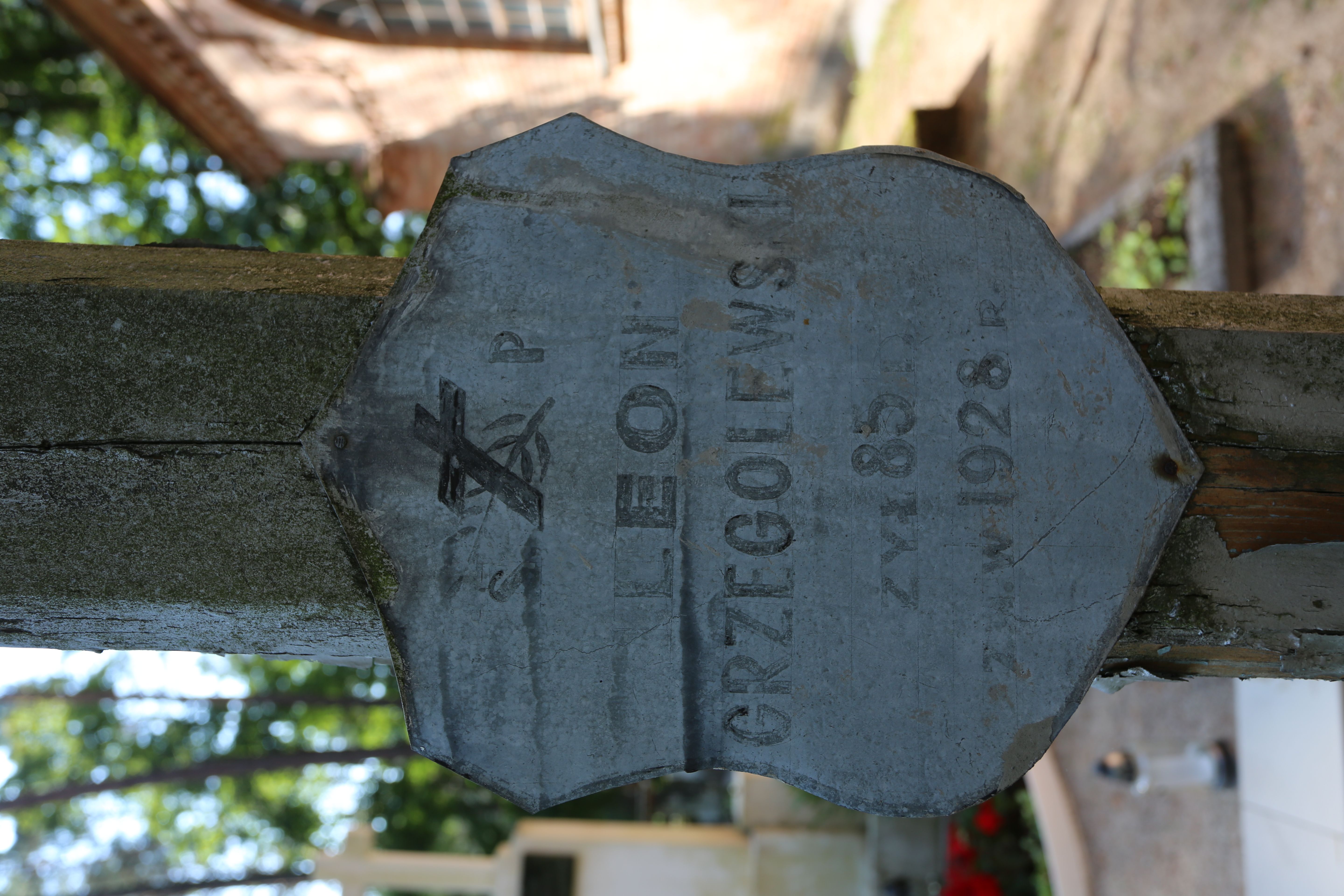 Fotografia przedstawiająca Tombstone of Leon Grzegolewski