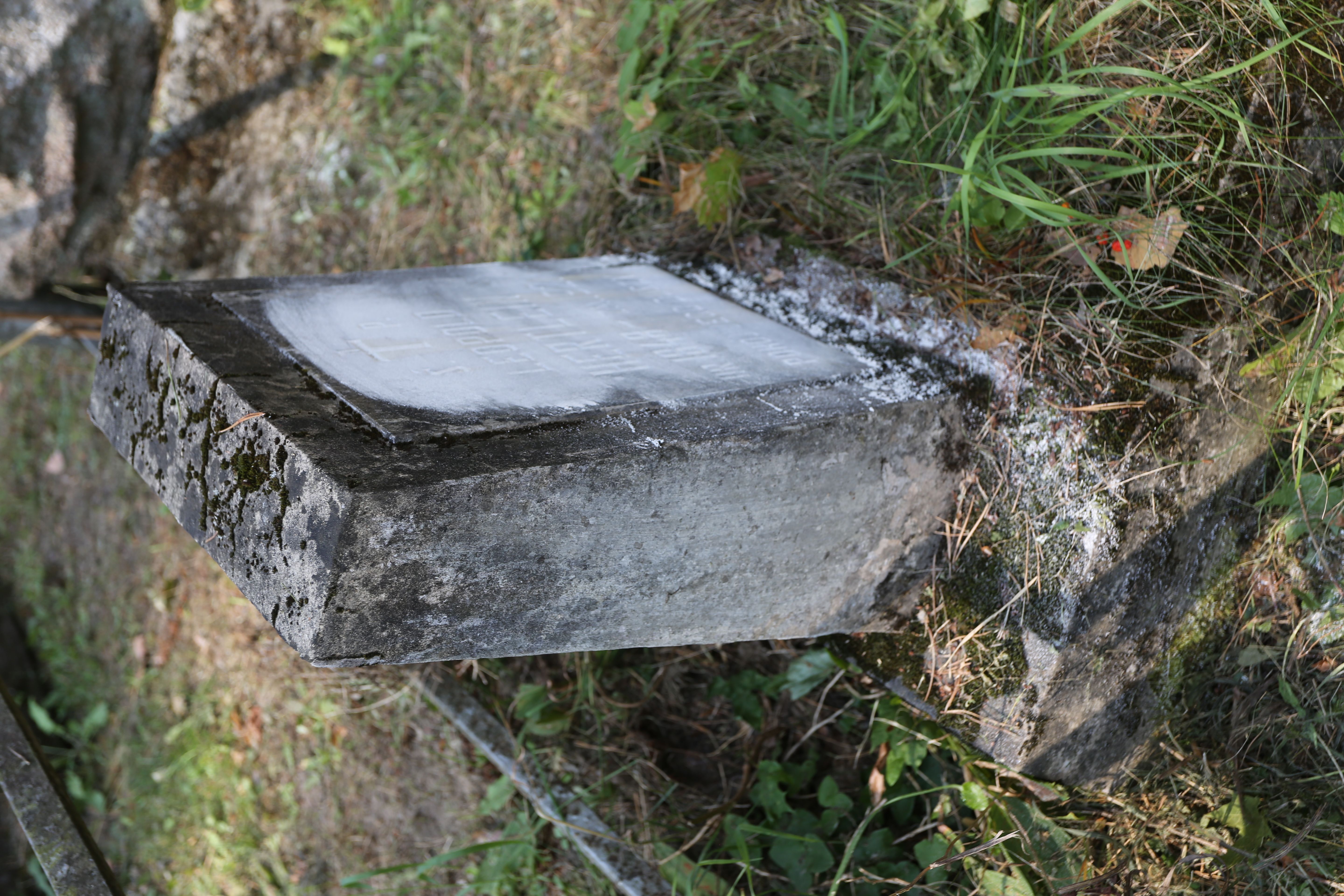 Fotografia przedstawiająca Tombstone of Leopold Hertlein