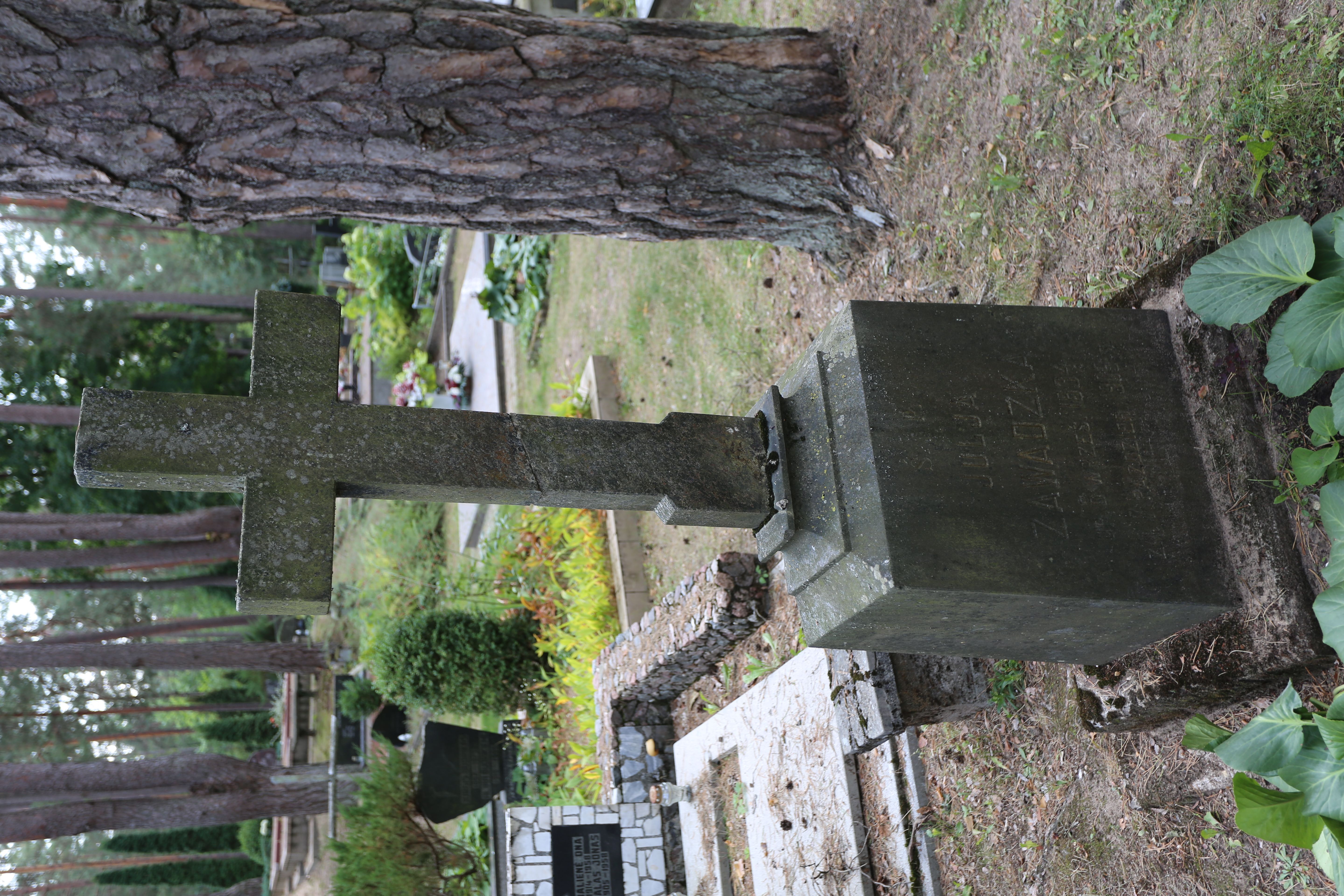 Fotografia przedstawiająca Tombstone of Julia Zawadzka