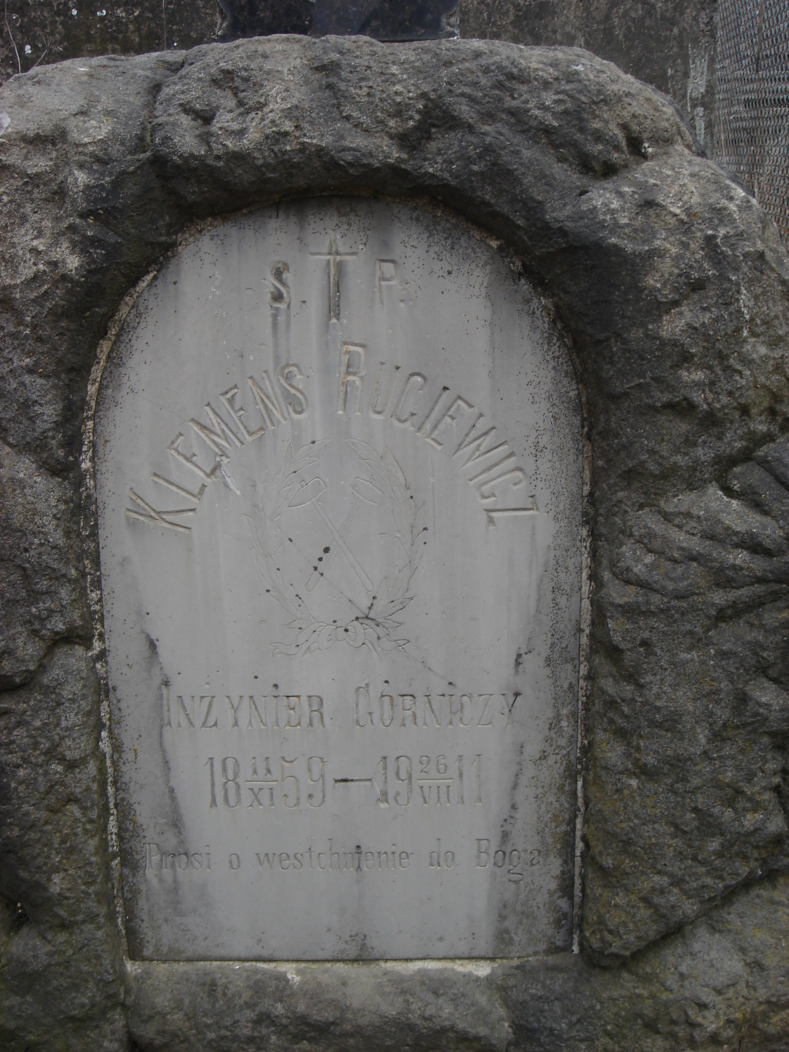 Fotografia przedstawiająca Kukij cemetery