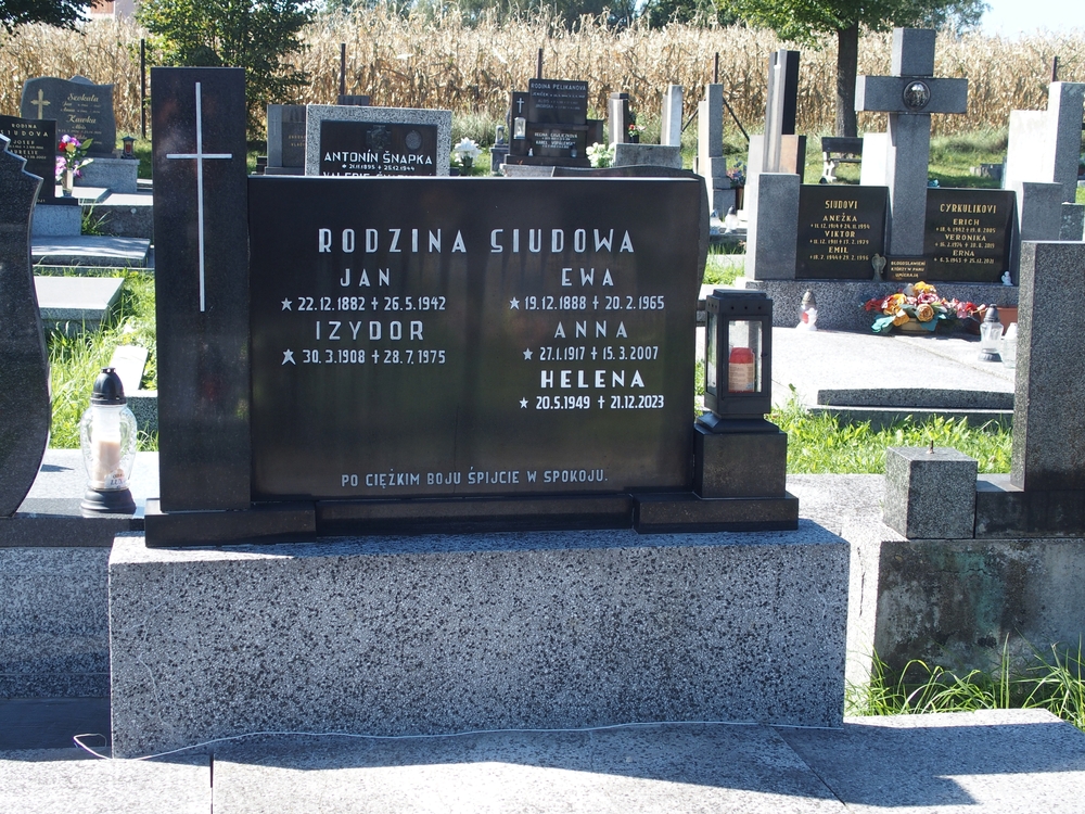 Photo showing Tombstone of the Siud family