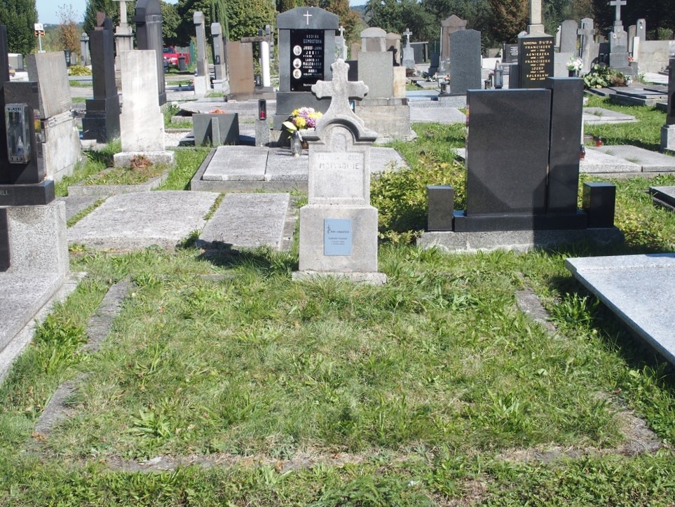 Photo showing Tombstone of Rozalia Motyka, Jozef Motyka and Gabriel Cieslar
