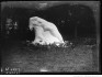 Fotografia przedstawiająca Sculpture \"Eve\" by Edward Wittig in the Trocadéro Gardens in Paris