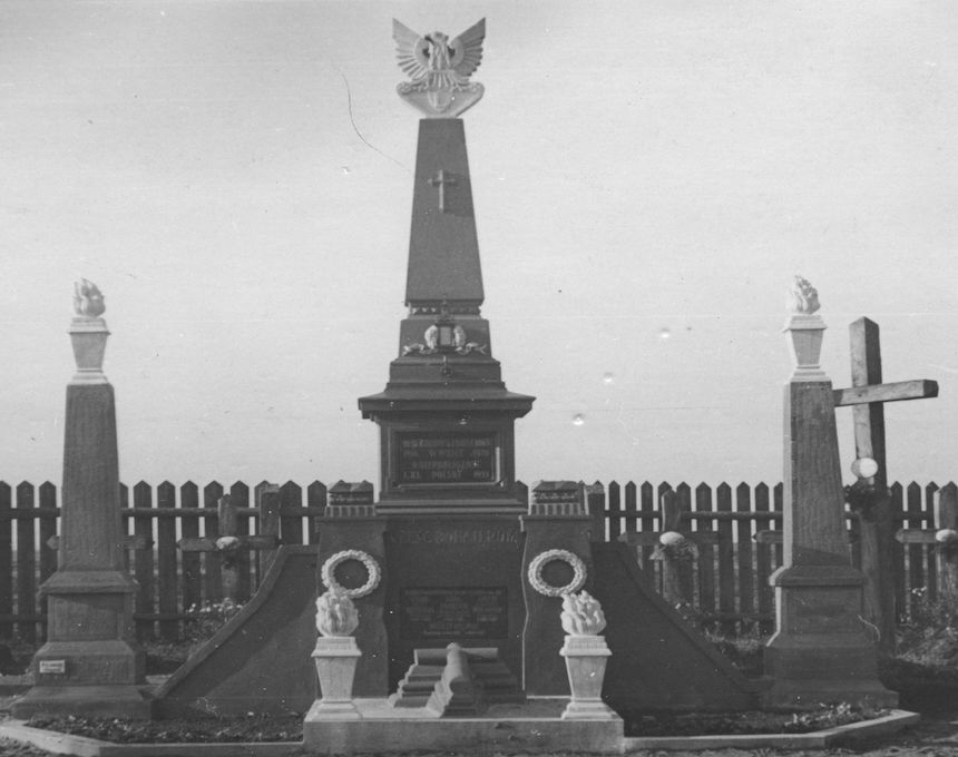 Fotografia przedstawiająca Monument to the heroes of the struggle for independence in Sambor