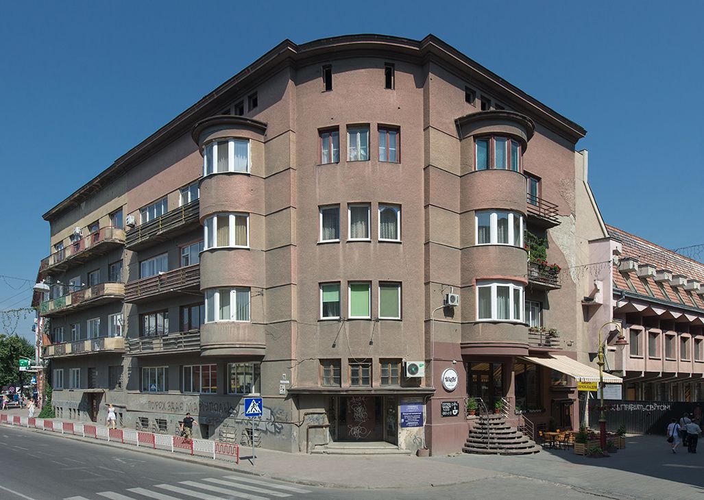 Photo showing Modernism in Stanislavov