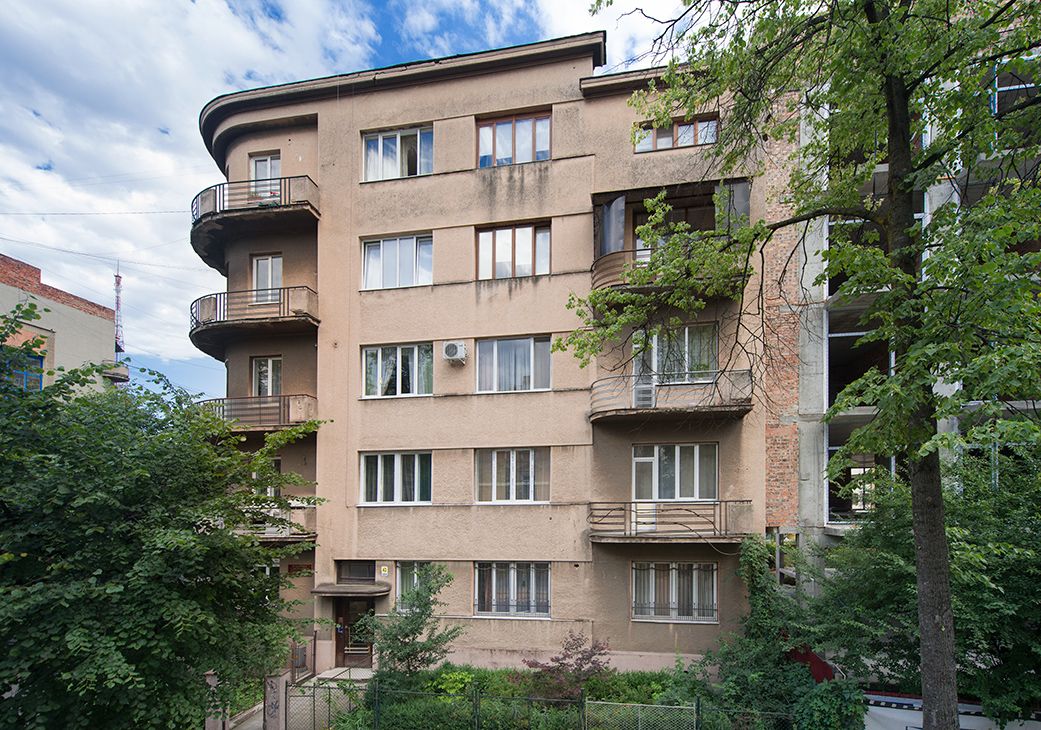 Photo showing Modernism in Stanislavov