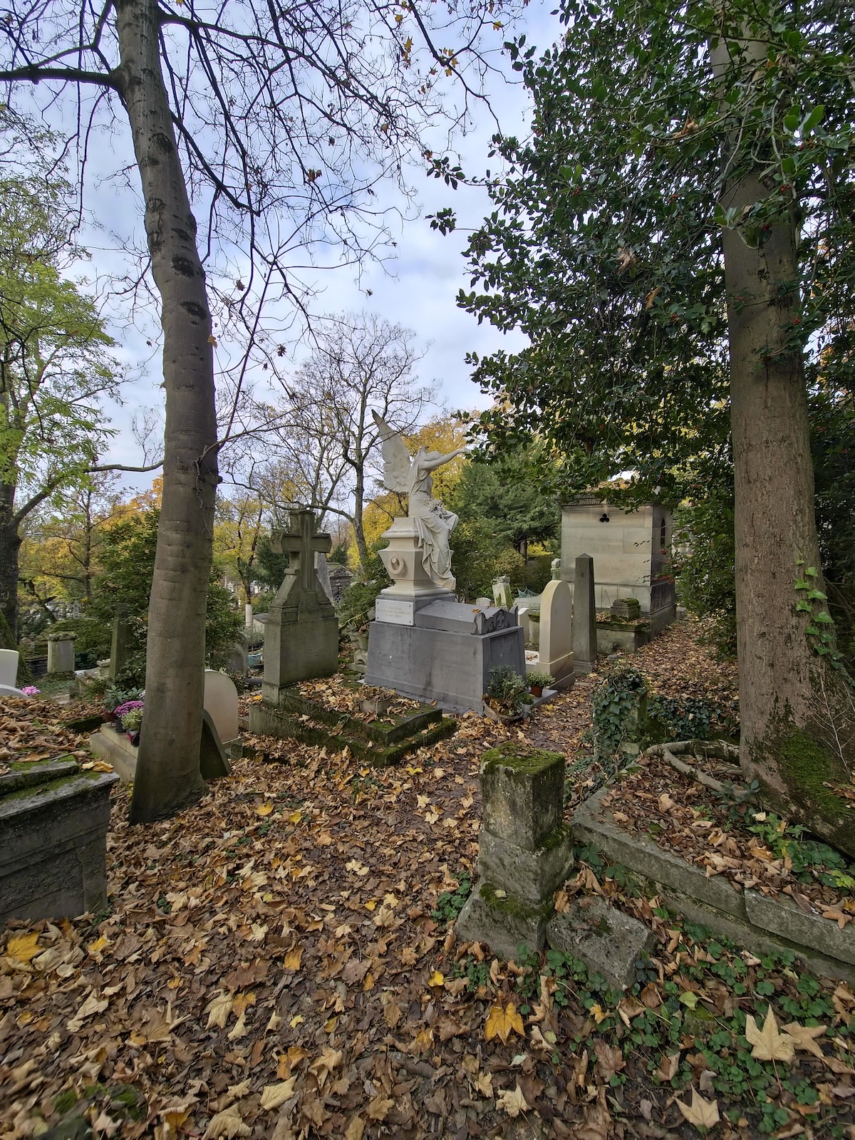 Photo montrant Pierre tombale des familles Gałęzowski et Tamberlick