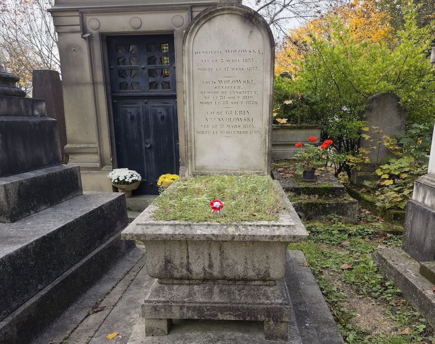 Photo montrant Pierre tombale de Henriques et Louis Wołowski et Laura Guérin