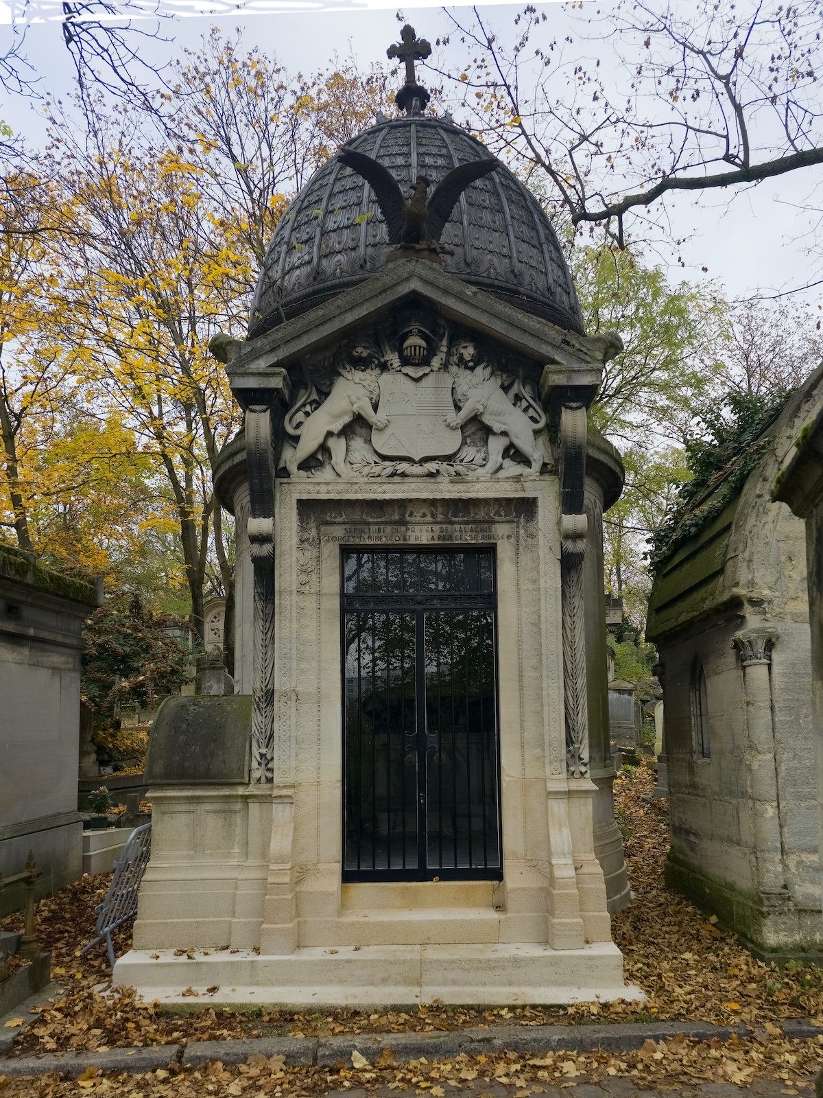 Grobowiec Anny de Brancovan, Geneviève Starzeńskiej i Georgesa Bibesco, cmentarz Père-Lachaise, Paryż (Francja)