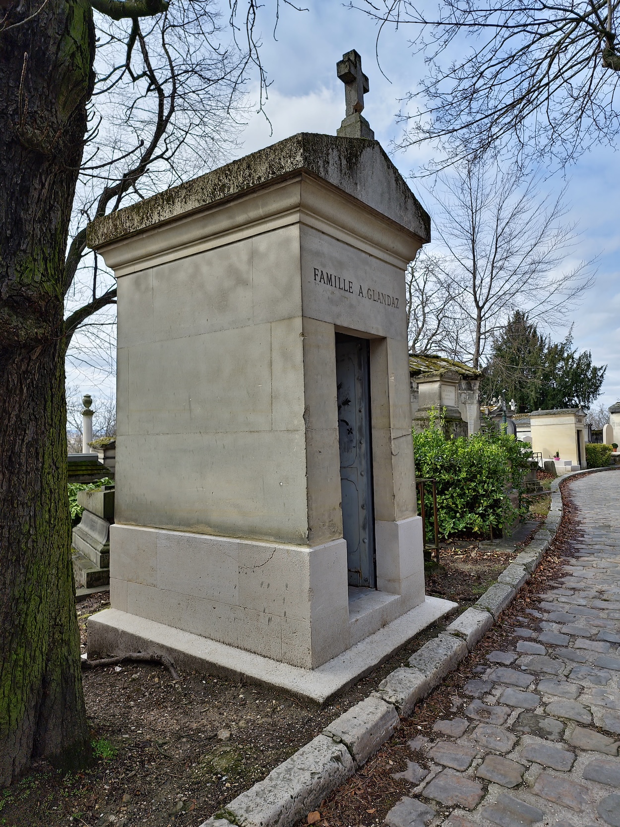 Photo montrant Tombe de la famille Glandaz et de Maurice Finkel