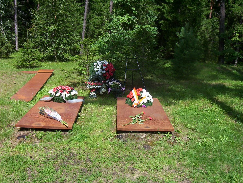 Fotografia przedstawiająca Polski Cmentarz Wojenny ofiar Zbrodni Katyńskiej