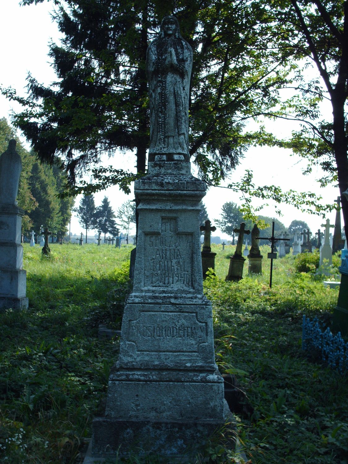 Tombstone of Anna Bruchal from the cemetery in Trybuchowce, as of 2007