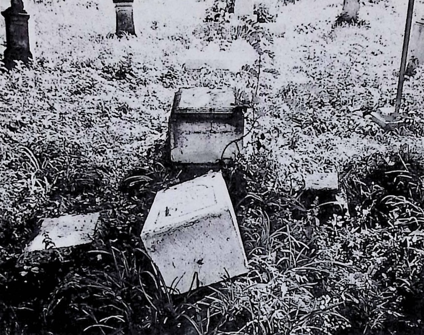 Photo showing Tombstone of Jan Szklarz