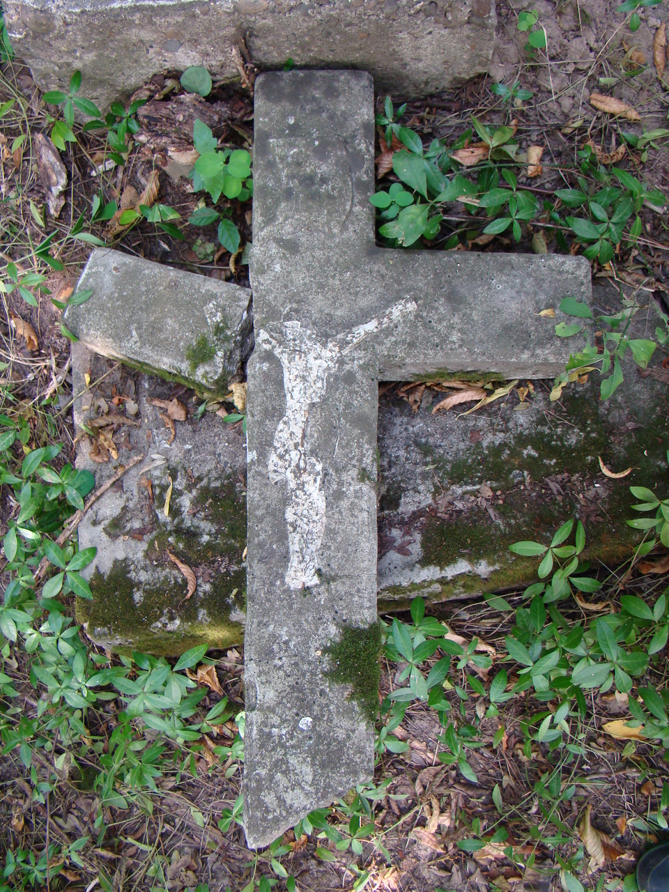 Nagrobek Marcina Bielawskiego, cmentarz w Hucie Starej, stan z roku 2007