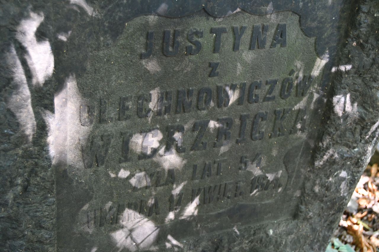 Fragment of Justyna Wierzbicka's tombstone, Bajkova cemetery in Kiev, as of 2021.