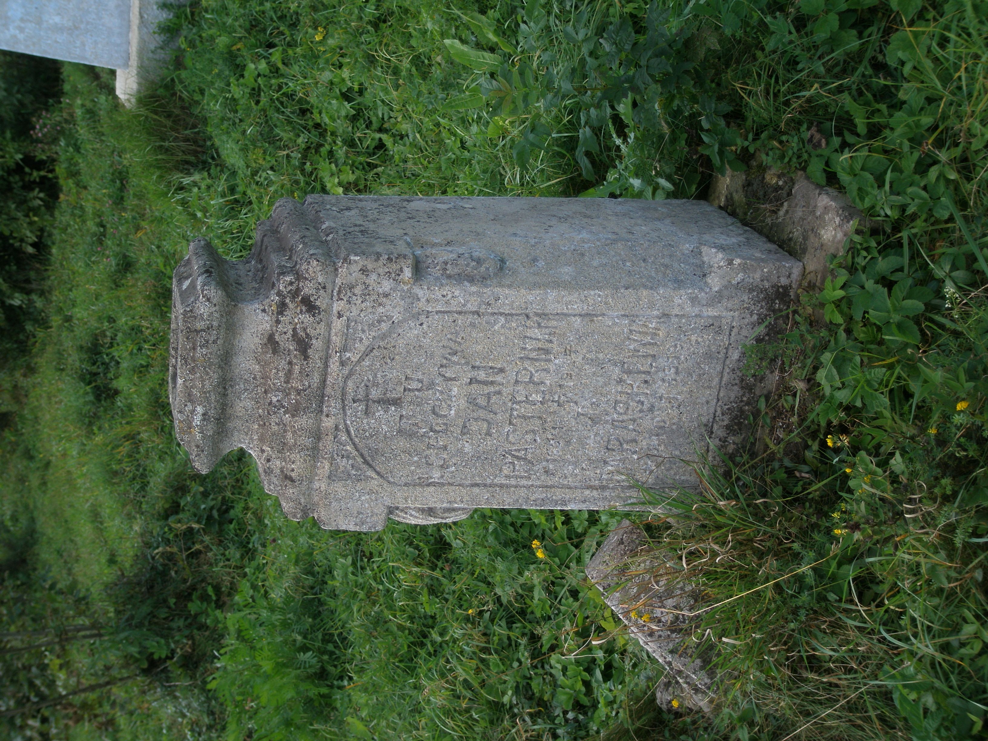 Tombstone of Jan and Paraskewa Pasternak, cemetery in Noviółka Jazowiecka, state from 2006