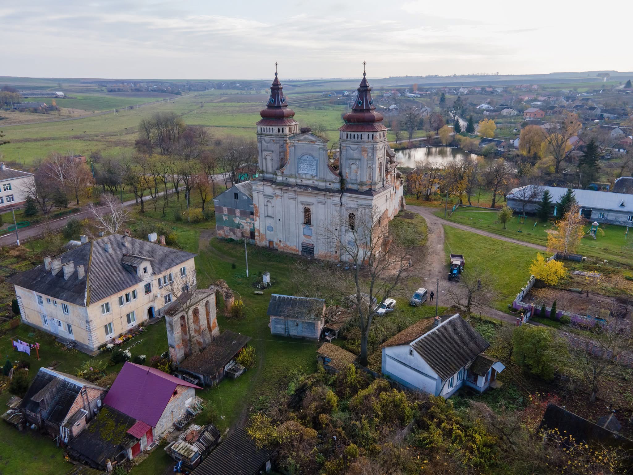 Photo montrant Église piariste Saint-Marc à Warža