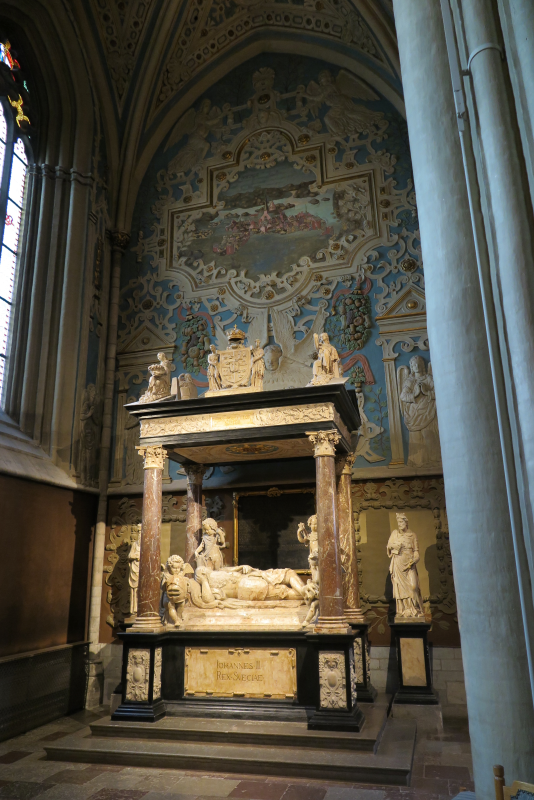 Photo showing Tombstone of Queen Katherine Jagiellon in Uppsala