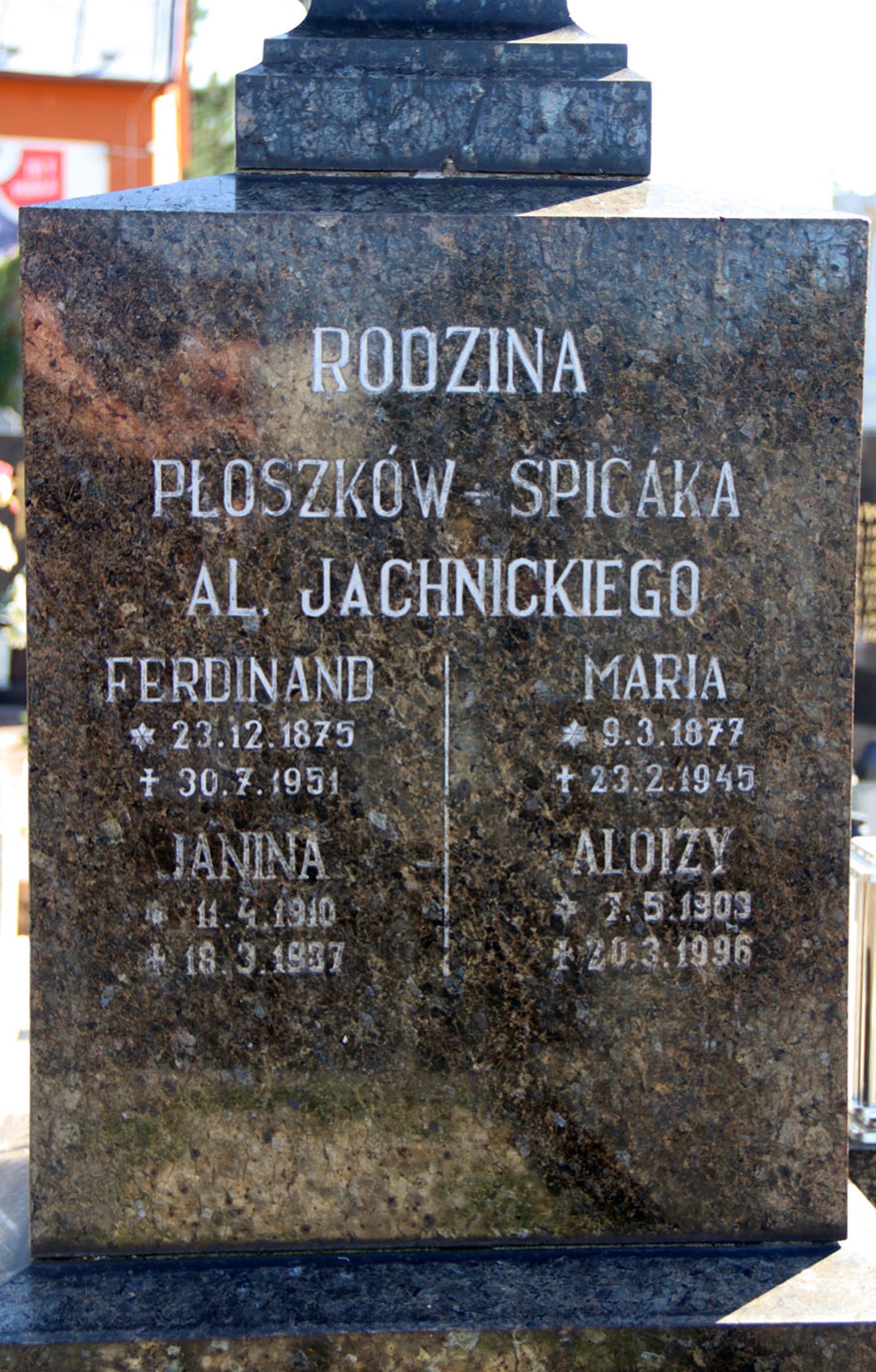 Photo showing Tombstone of the Plošky, Špičáky and N.N. Jachnický families