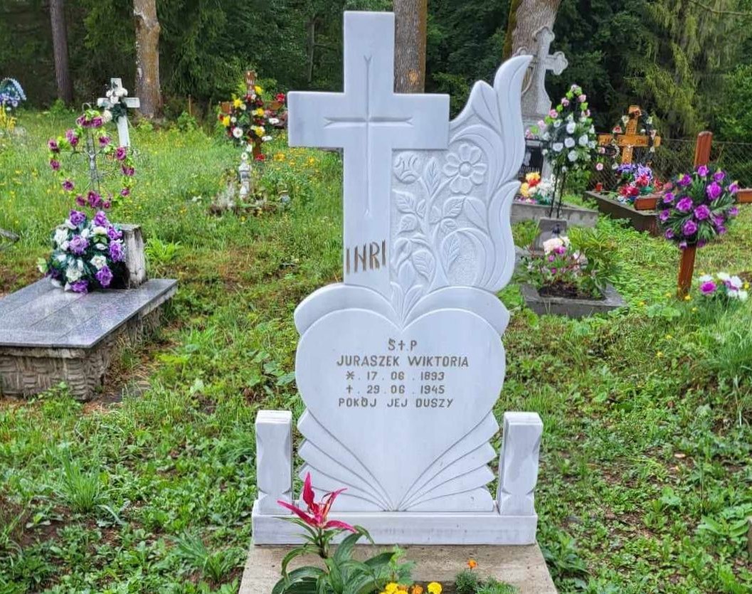 Photo showing Tombstone of Wiktoria Juraszek