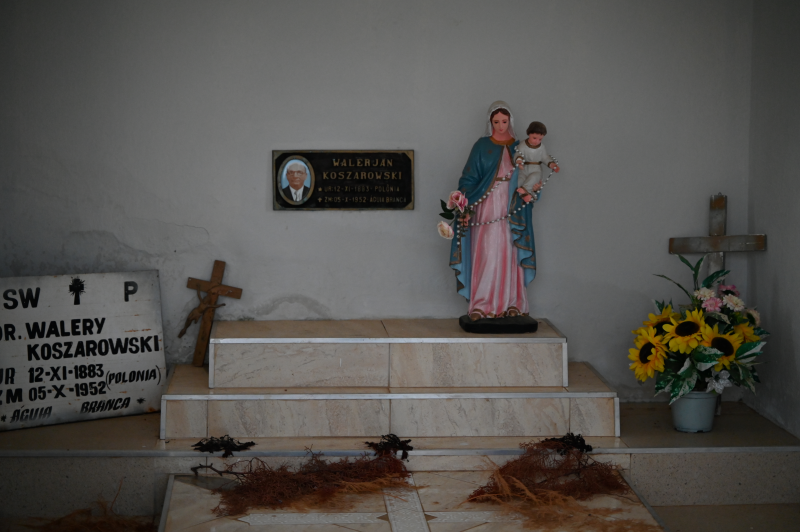 Photo showing White Eagle Cemetery in Brazil