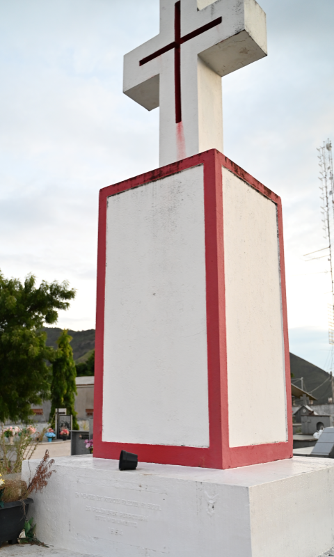 Photo showing White Eagle Cemetery in Brazil