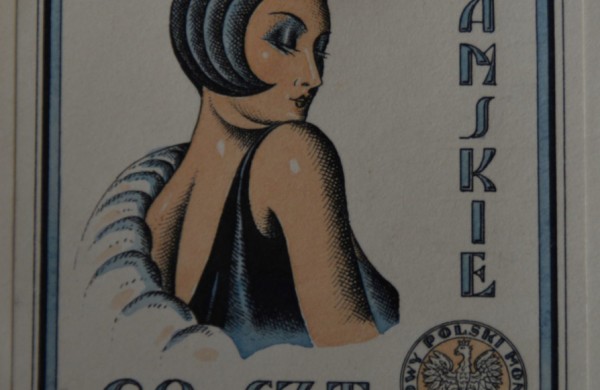 Fotografia przedstawiająca Kwerenda polskich materiałów ikonograficznych z czasów II Rzeczypospolitej