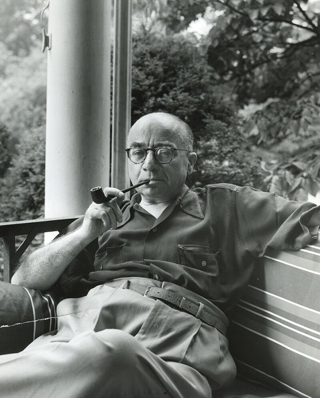 Photo montrant Artur Szyk