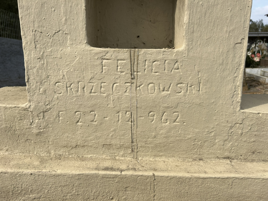 Photo showing Nagrobek Felici i Jose Skrzeczkowskich