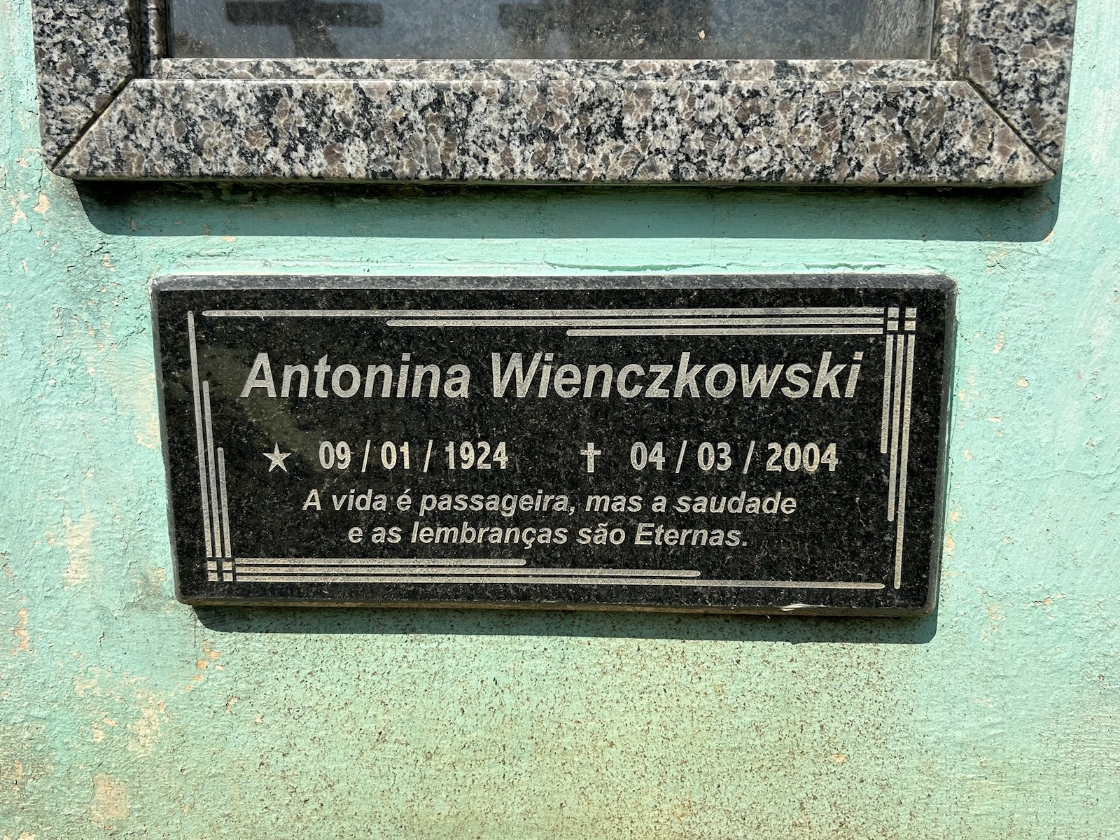 Fotografia przedstawiająca Nagrobek Antoniny i Franciszka Więczkowskich