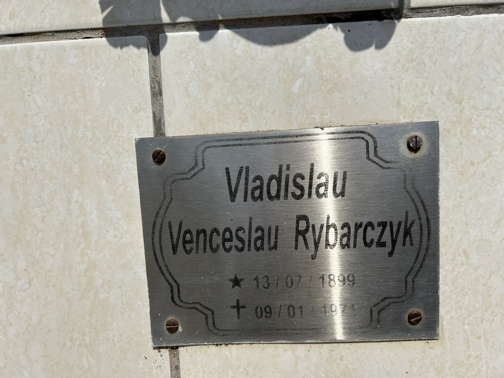 Photo showing Nagrobek Antoniny i Władysława Rybarczyków