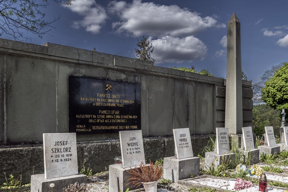 Photo montrant Monuments to the Victims of Mining Disasters