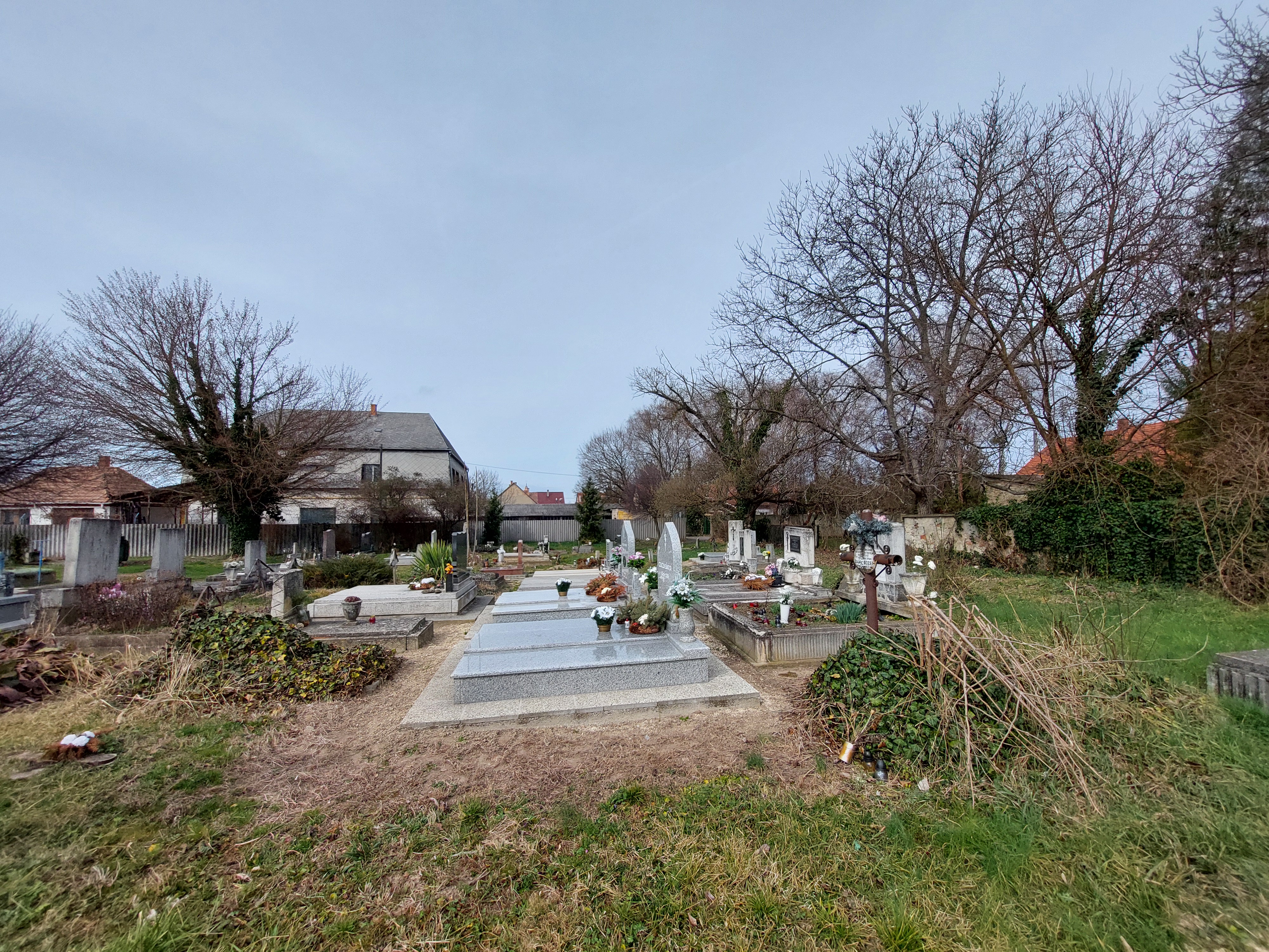 Fotografia przedstawiająca Grób polskiego żołnierza