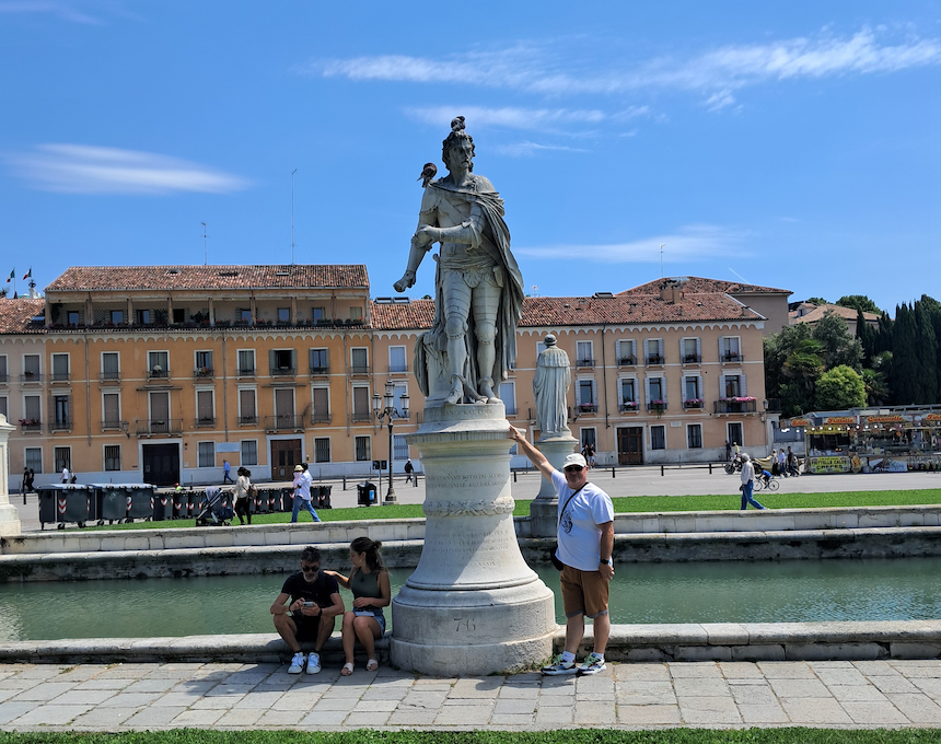 Photo montrant Pomnik Stefana Batorego w Padwie