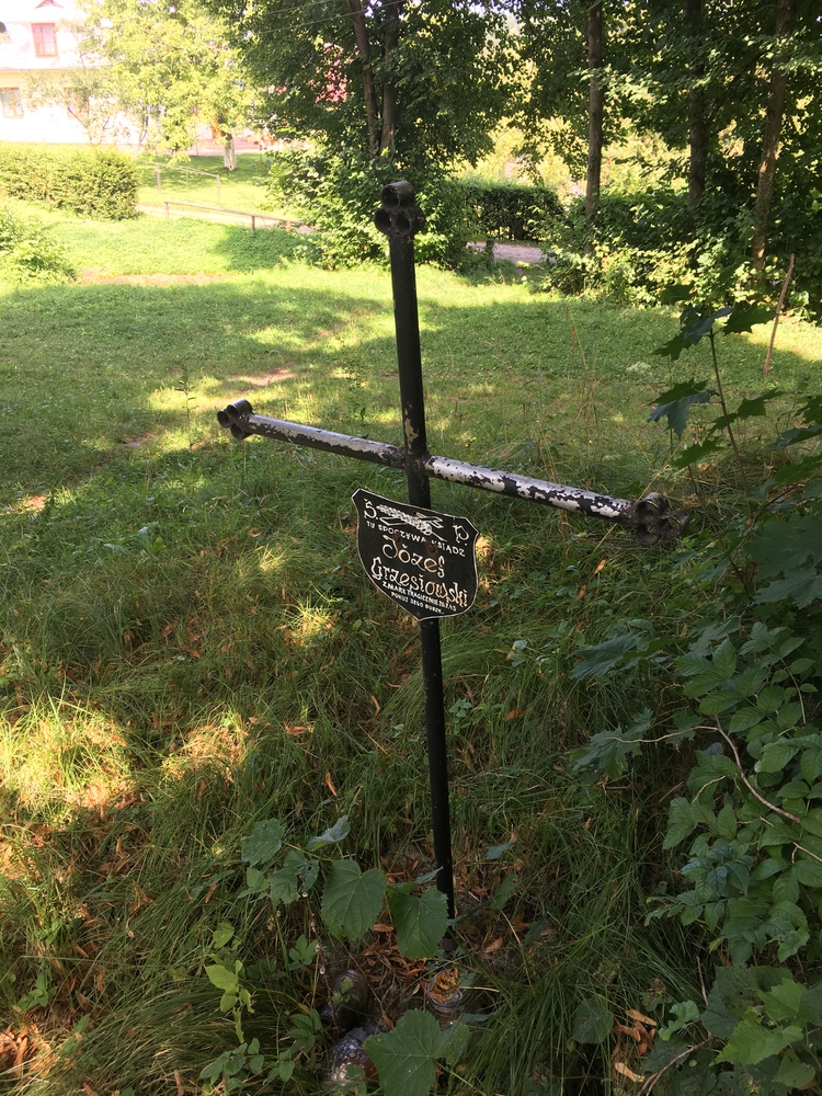 Photo showing Grave of Rev. Jozef Grzesiowski, victim of World War II