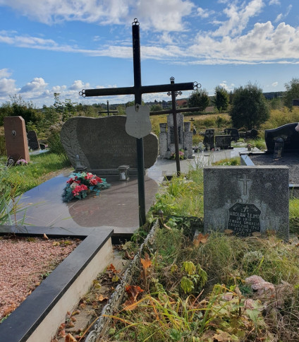 Groby ofiar II wojny światowej, zamordowanych we wsi Góże