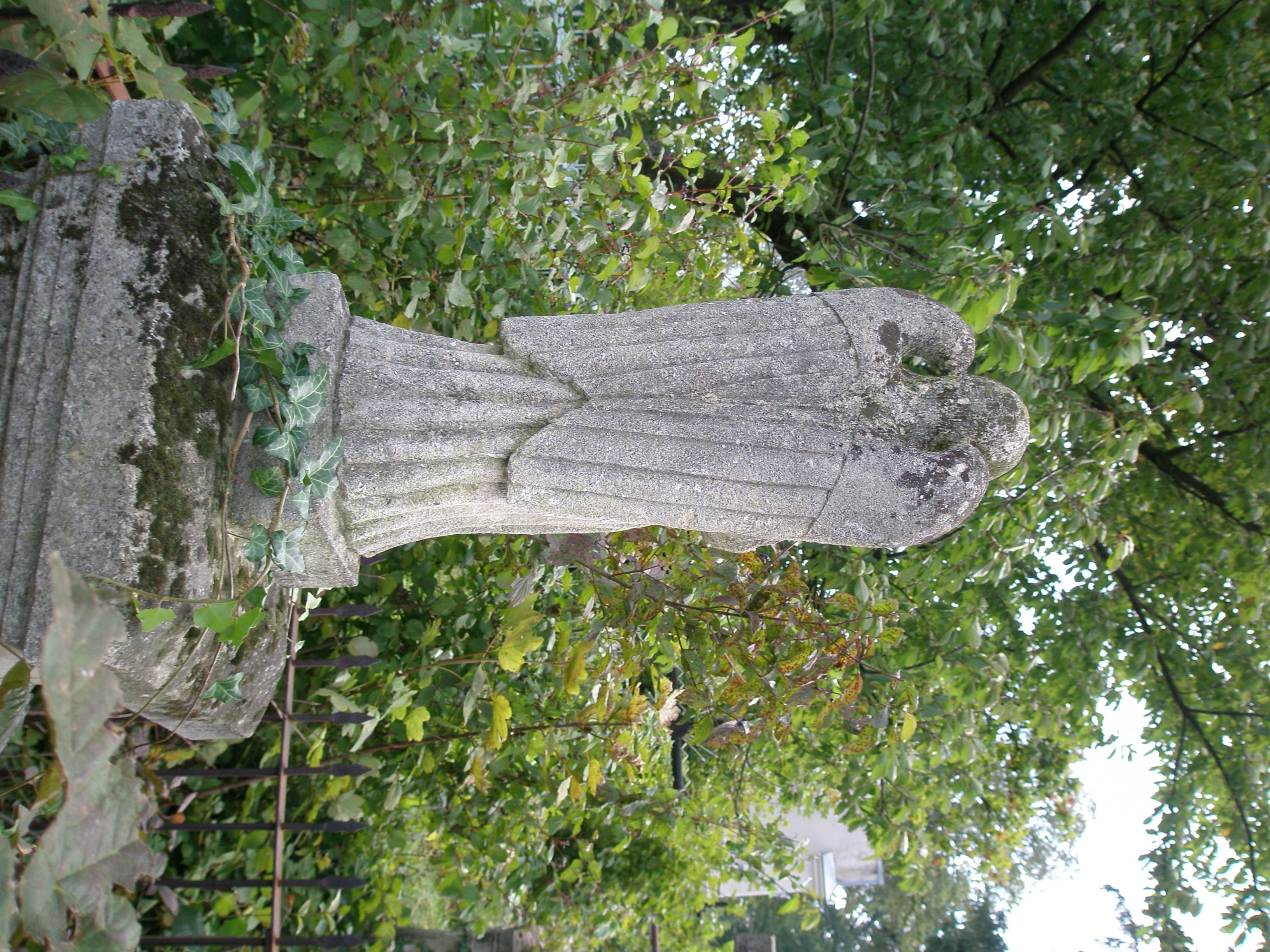 Statue from the gravestone of Josef "Misio" Kazimirovich, as of 2006