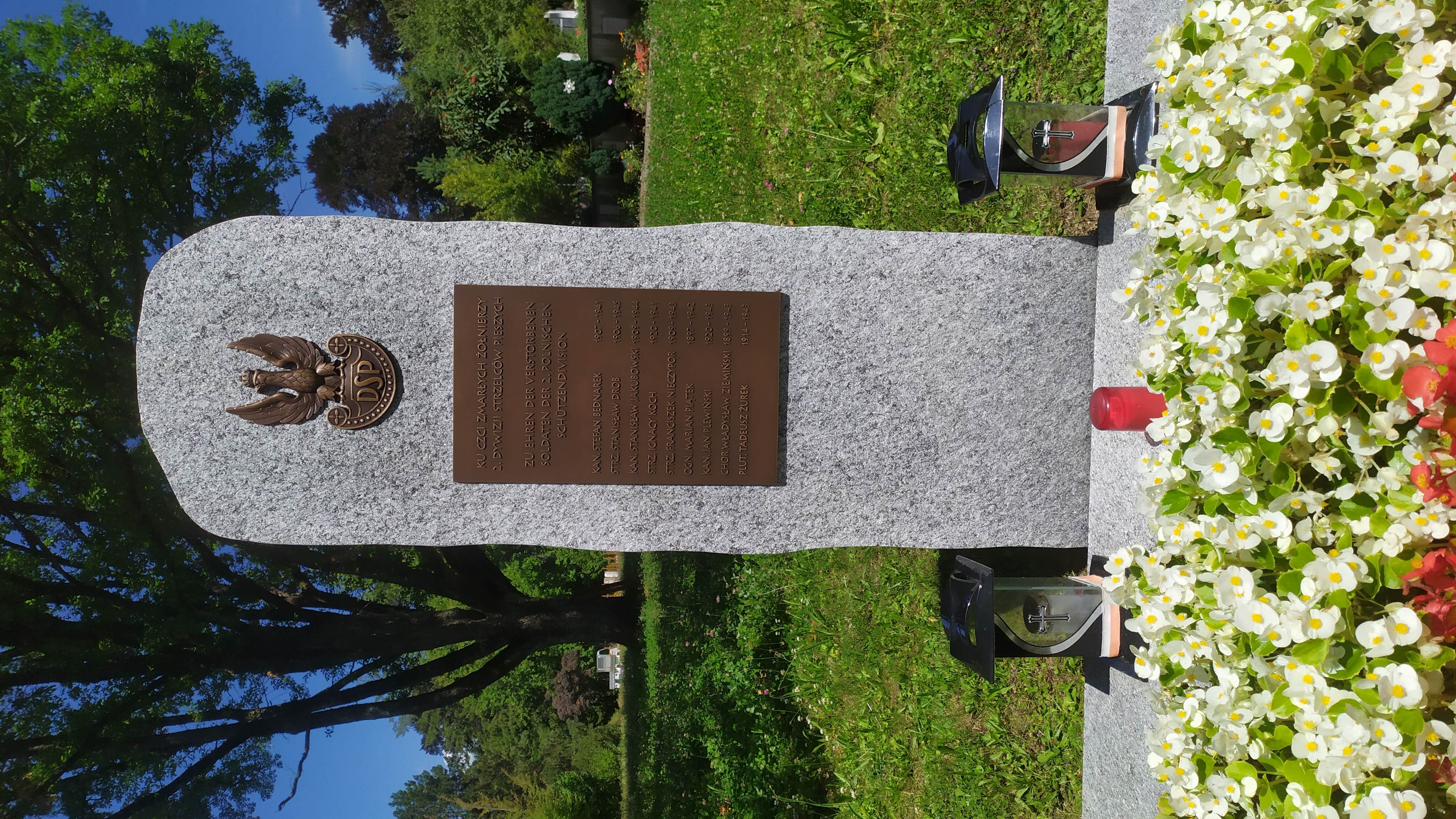 Photo showing Romuald Polachowski. Rzeźbiarz