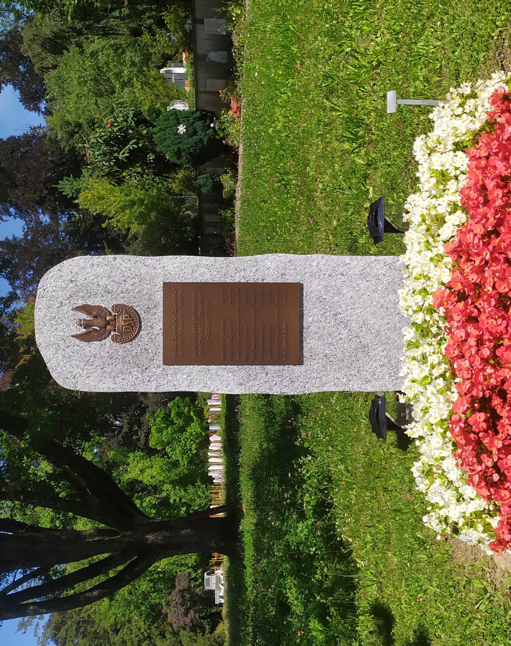 Photo showing Romuald Polachowski. Rzeźbiarz