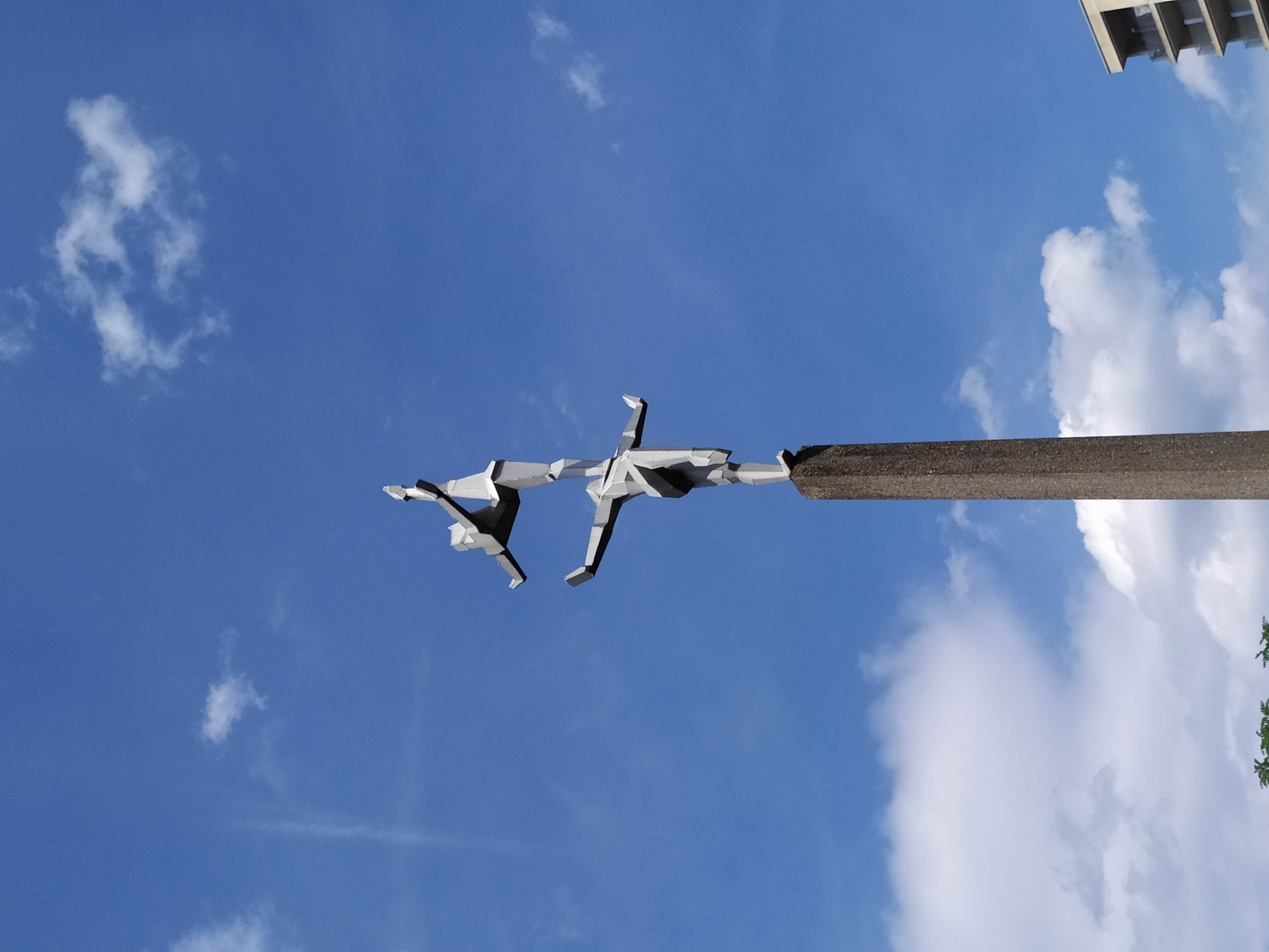 Fotografia przedstawiająca Rzeźba „Akrobaci”