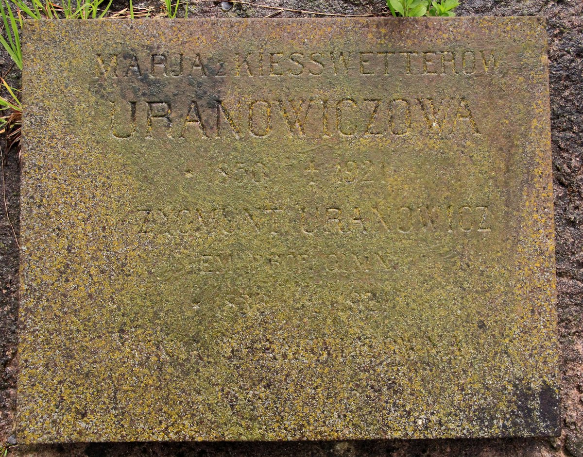 Photo montrant Nagrobek Marii, Wini i Zygmunta Uranowiczów