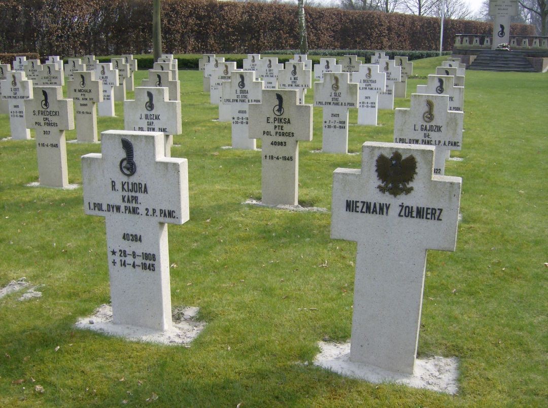 Fotografia przedstawiająca Maczek Memorial Breda