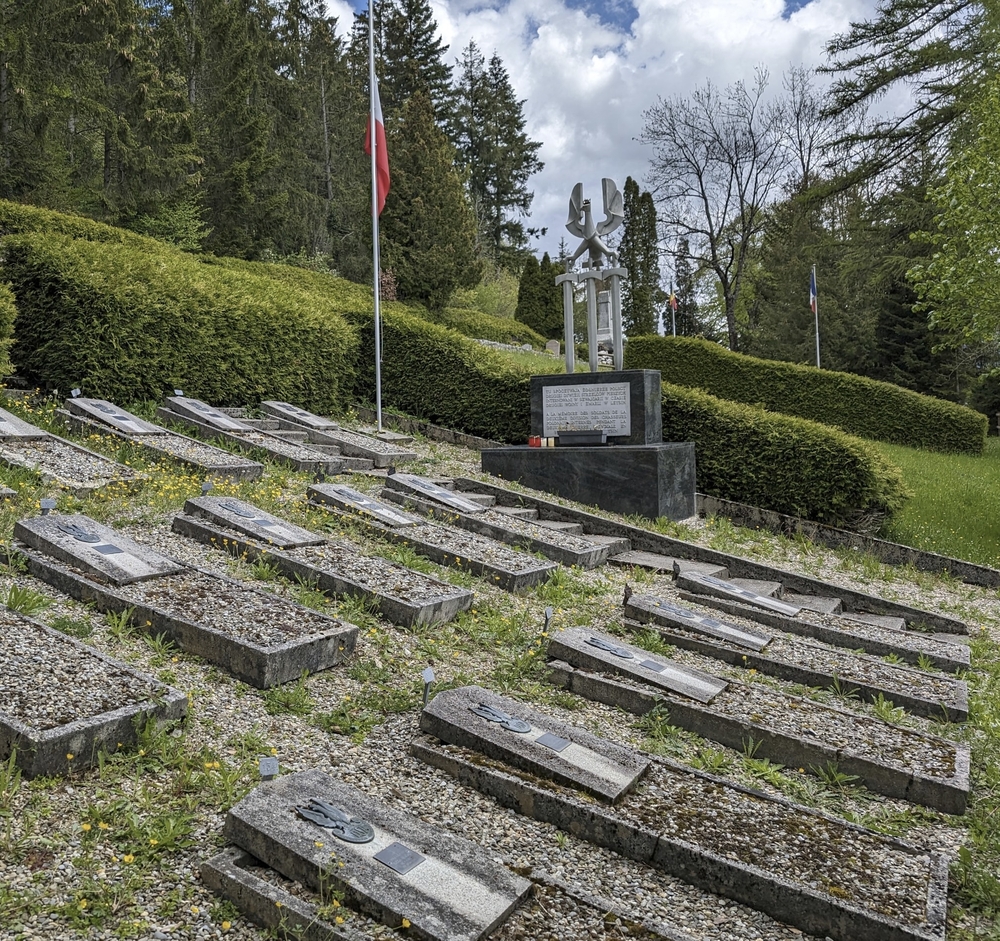 Fotografia przedstawiająca Polonika we francuskojęzycznej Szwajcarii