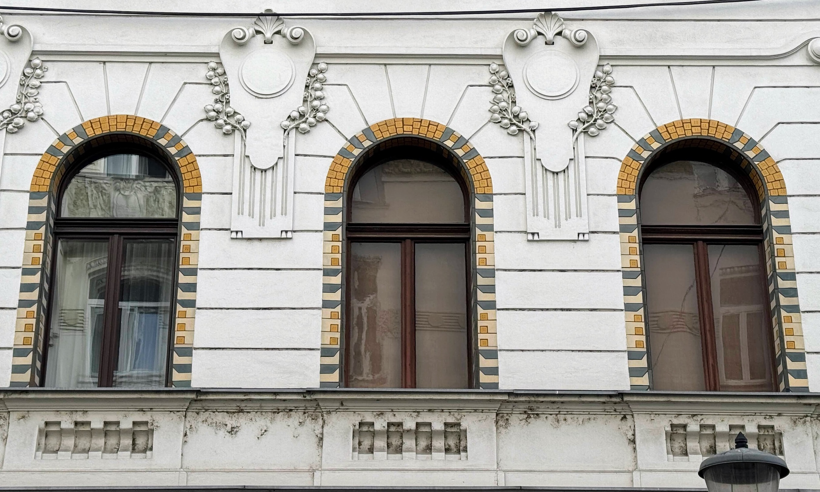 Fotografia przedstawiająca Secesyjne kamienice w Lublanie projektu architekta Roberta Smielowskiego