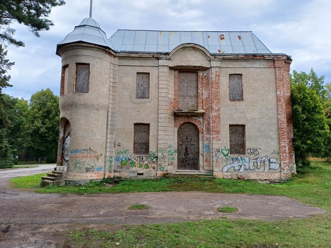 Fotografia przedstawiająca Dom zdrojowy według projektu Mariana Lalewicza