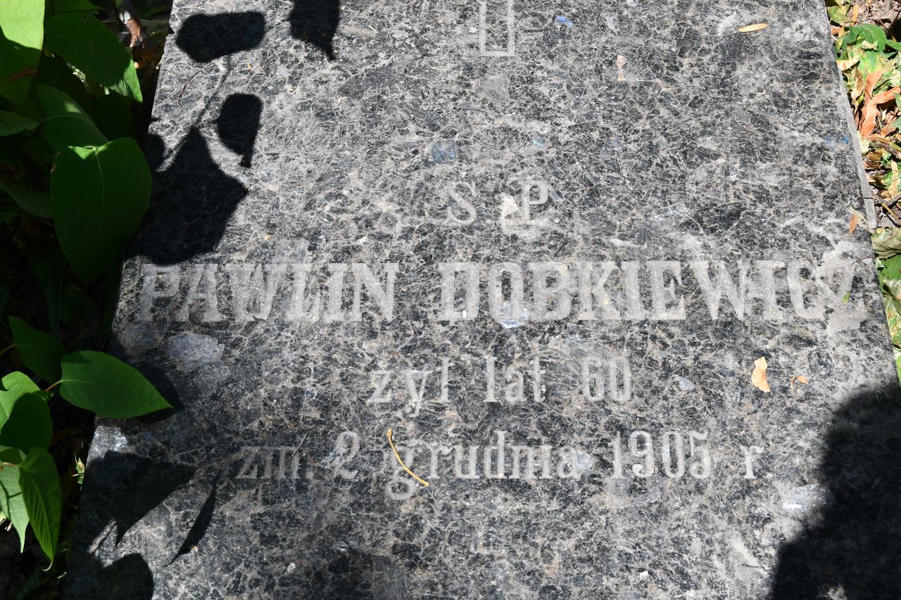 Fragment of Pavlin Dobkiewicz's tombstone