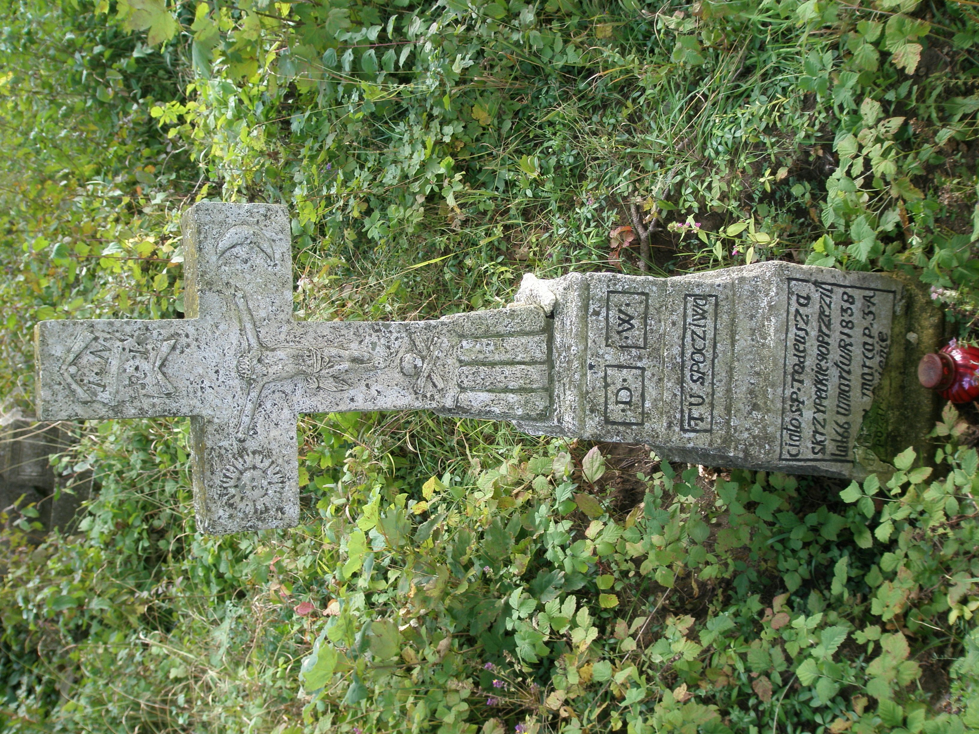 Tombstone of Tadeusz Skrzypecki, state from 2006